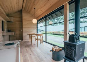 Muji-Huts-Prefab-2-Naoto-Fukasawa-600x428