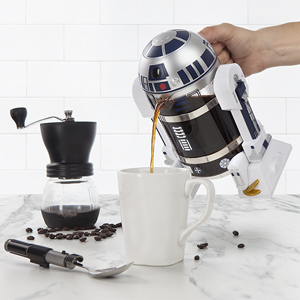 itns_r2-d2_coffee_press_pour