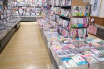 町の書店を販売店に？広がるアマゾンの網